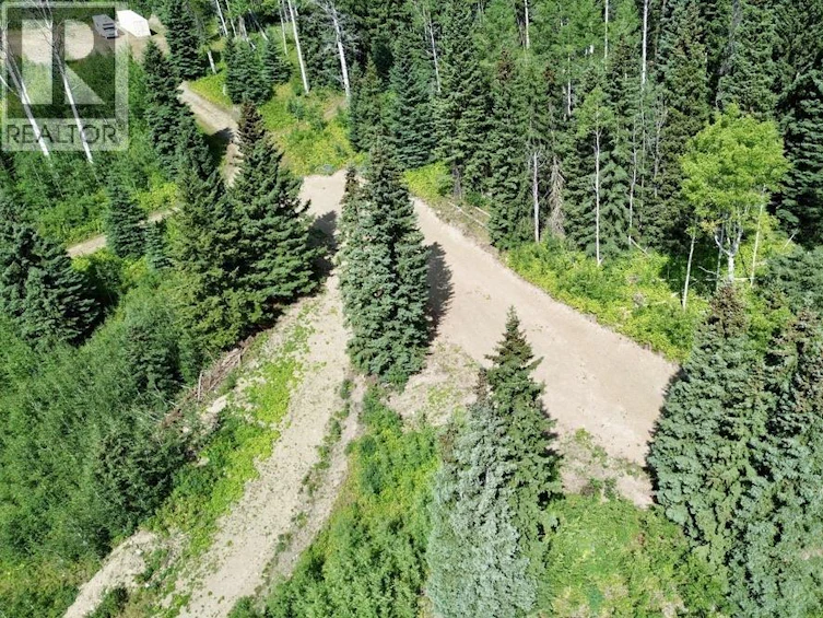 8541 Little Fort 24 Highway, Bridge Lake, BC, V0K 1X3 - 17