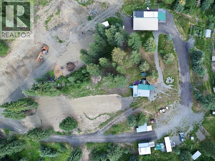 8541 Little Fort 24 Highway, Bridge Lake, BC, V0K 1X3 - 21