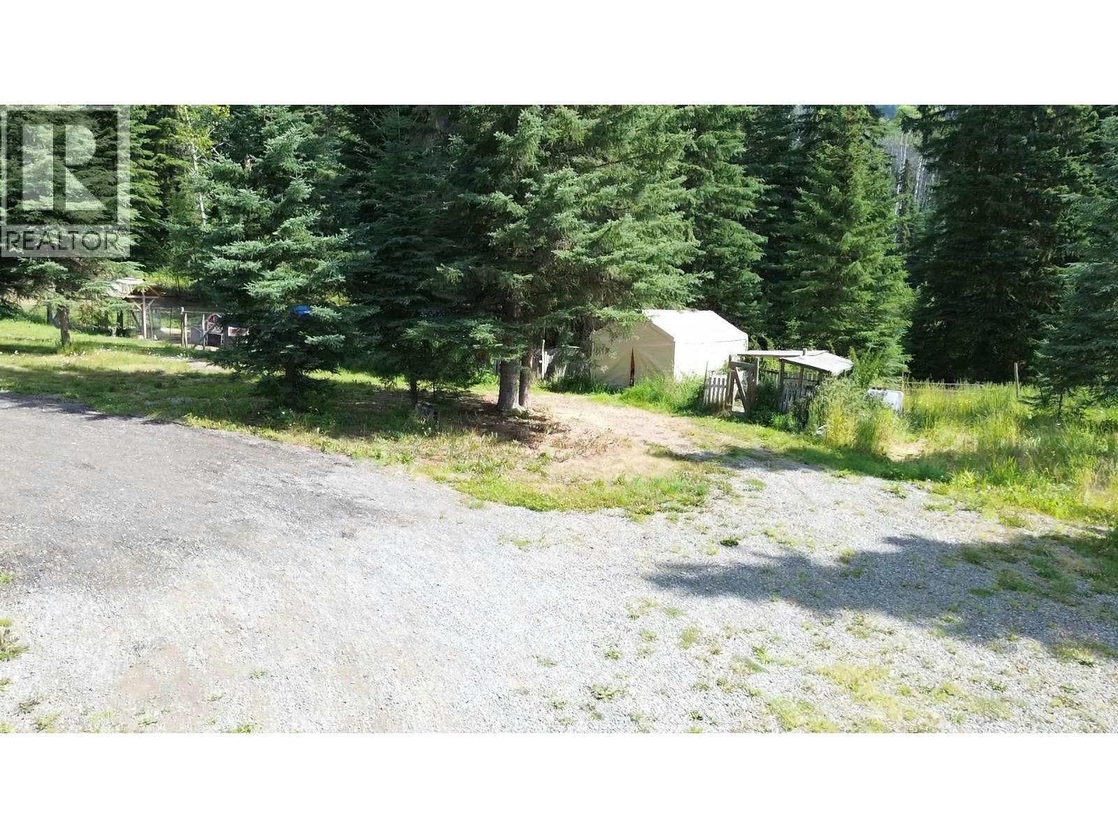 8541 Little Fort 24 Highway, Bridge Lake, BC, V0K 1X3 - 28