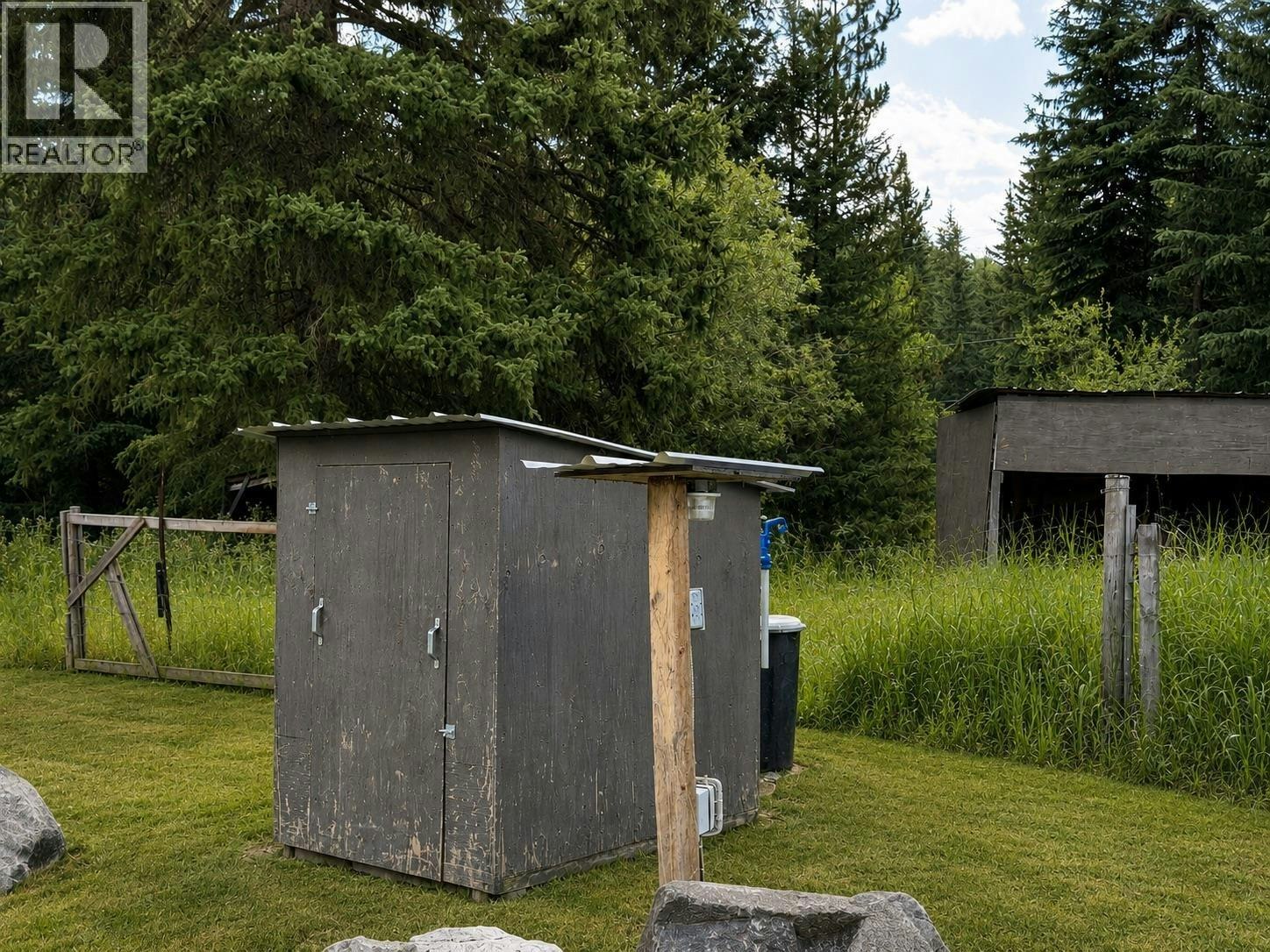 8541 Little Fort 24 Highway, Bridge Lake, BC, V0K 1X3 - 13