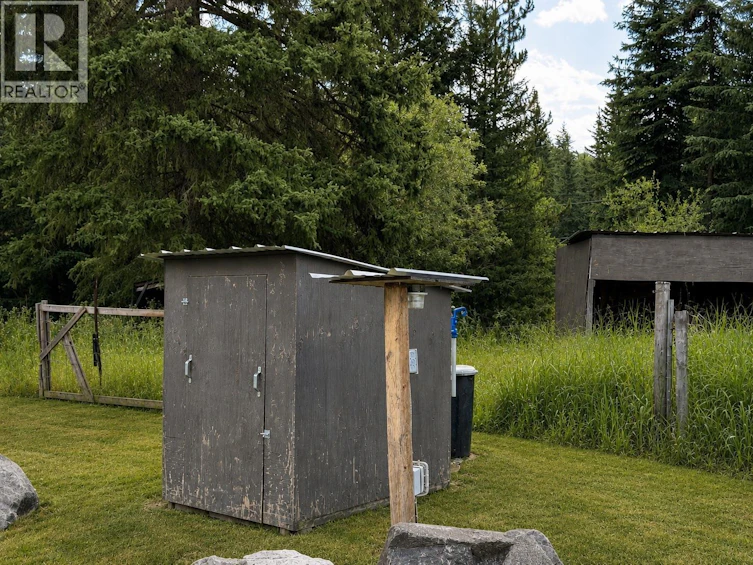 8541 Little Fort 24 Highway, Bridge Lake, BC, V0K 1X3 - 13