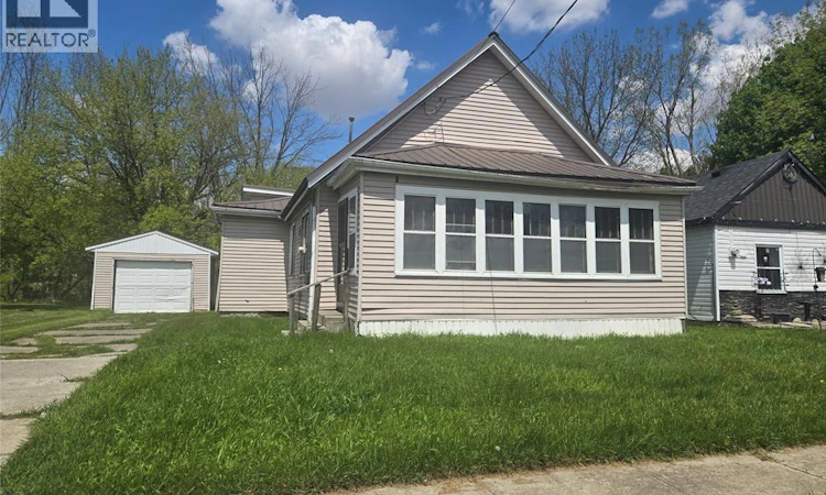 253 King Street East