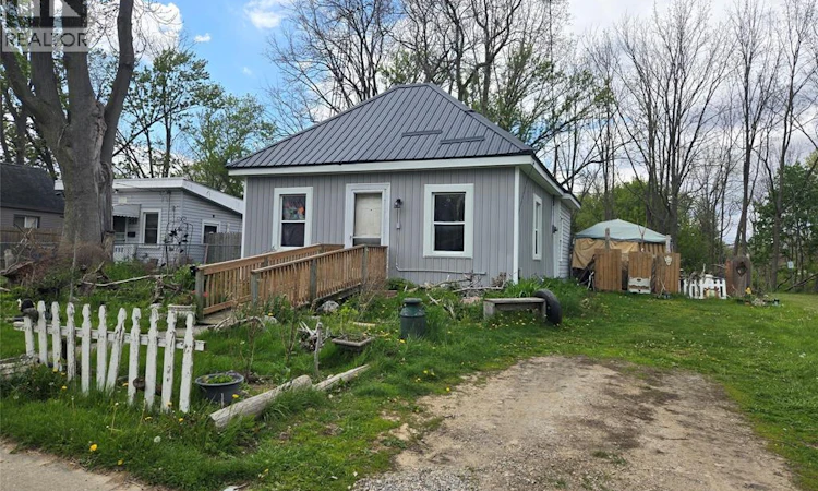 249 King Street East