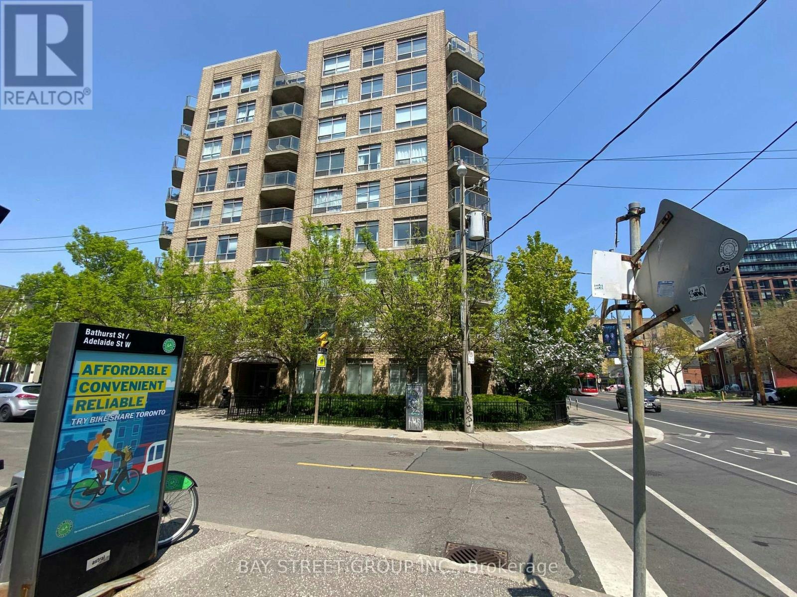 402-140 Bathurst Street, Toronto, ON, M5V 3N8 - 12