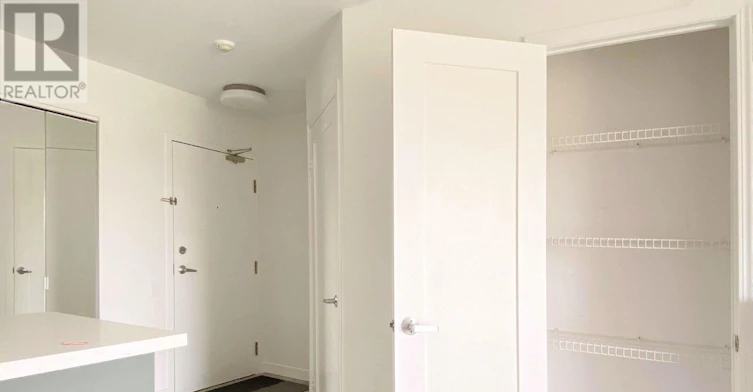 402-140 Bathurst Street, Toronto, ON, M5V 3N8 - 10