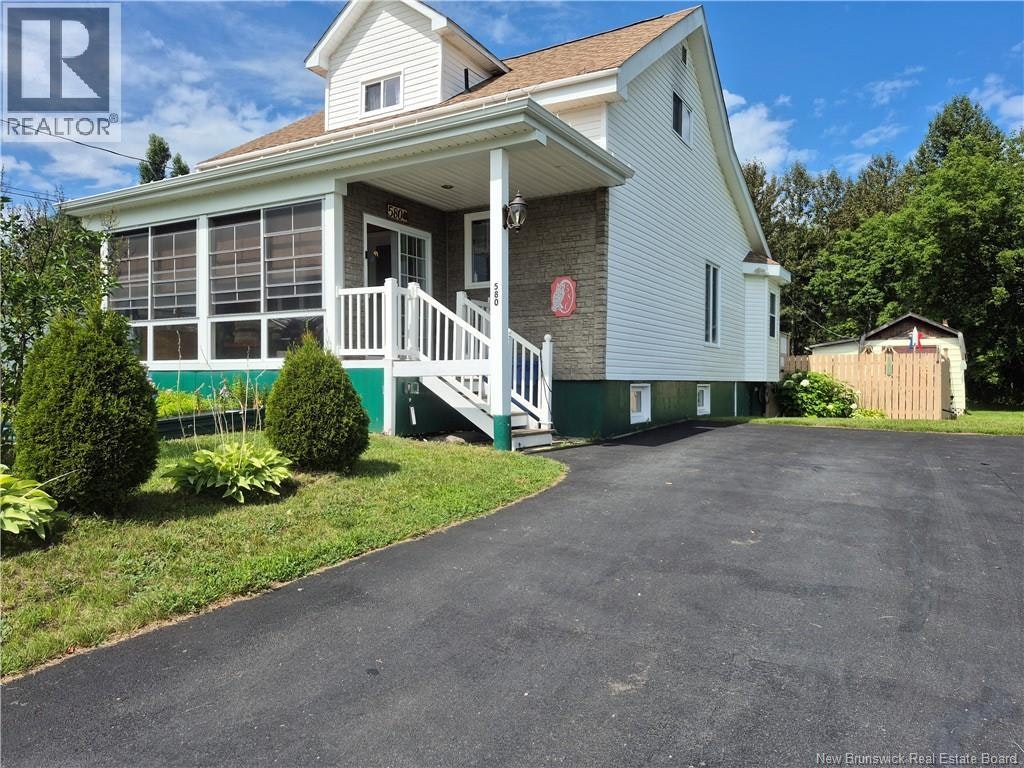 580 Garden Rue, Bathurst, NB, E2A 2P6