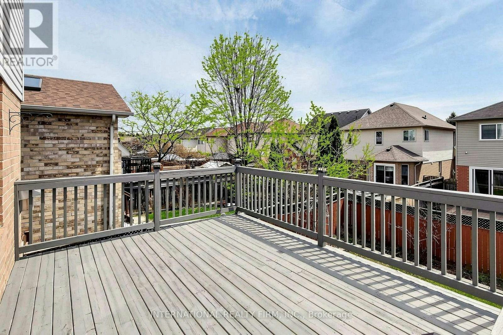 50 Shenandoah Drive, Whitby, ON, L1P 1T3 - 22