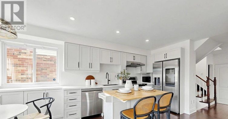 50 Shenandoah Drive, Whitby, ON, L1P 1T3 - 10