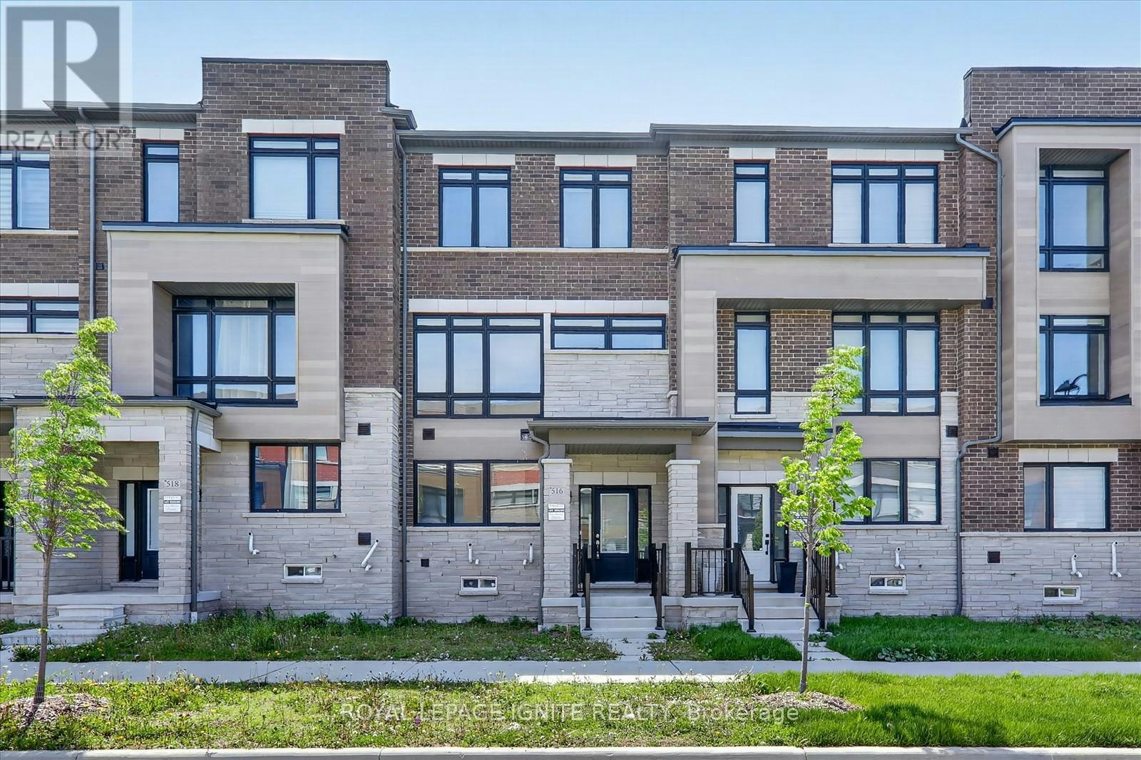 516 Danks Ridge Drive, Ajax, ON, L1S 0H4