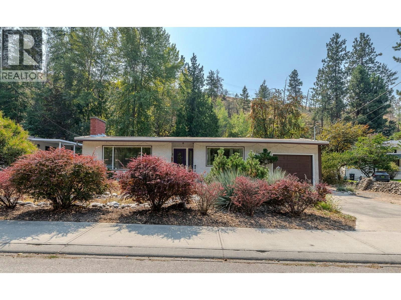 1530 Penticton Avenue, Penticton, BC, V2A 2N5
