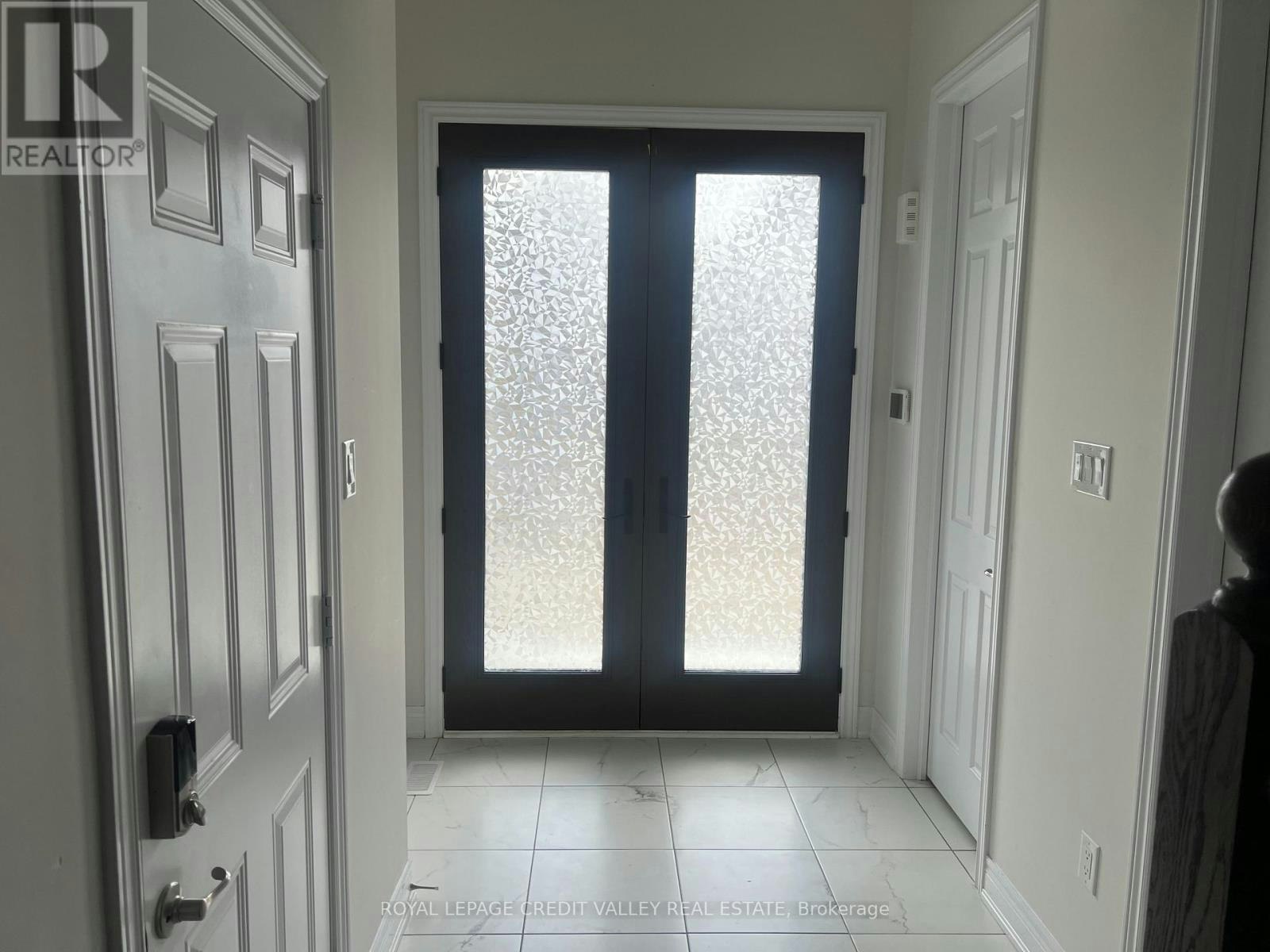 45 Kessler Drive, Brampton, ON, L6R 4E7 - 4