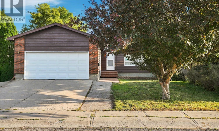 5907 Hague Crescent