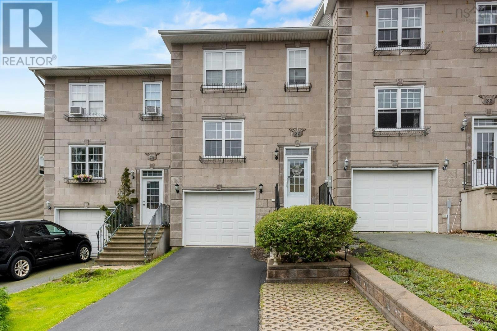 30 Brigadier Court, Halifax, NS, B3M 4Y5