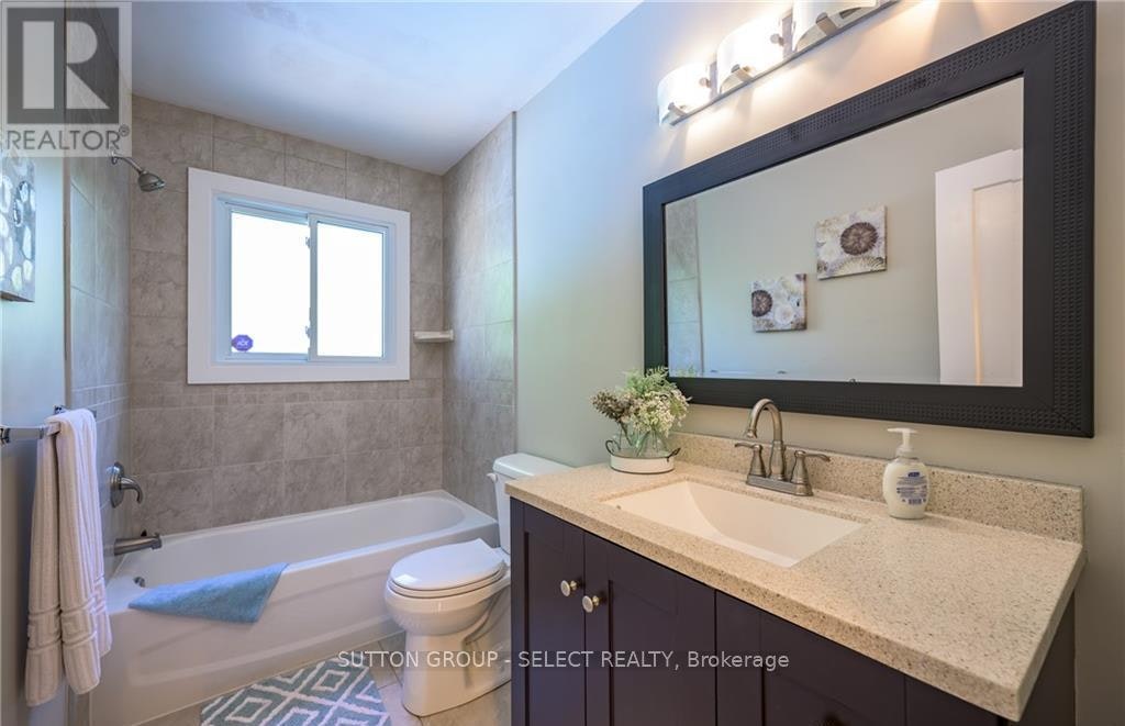 UPPER-6 Kirkton Court, London, ON, N5X 1T2 - 22