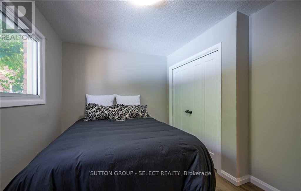 UPPER-6 Kirkton Court, London, ON, N5X 1T2 - 20