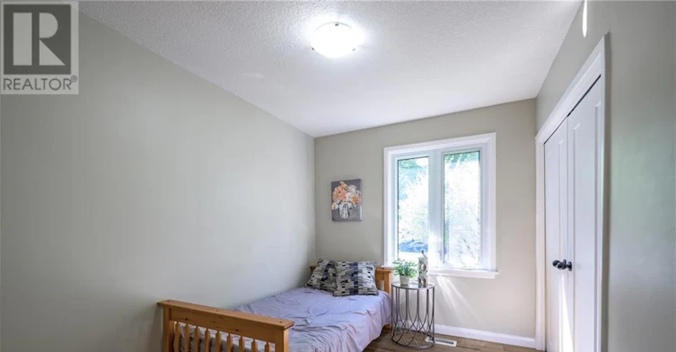 UPPER-6 Kirkton Court, London, ON, N5X 1T2 - 16
