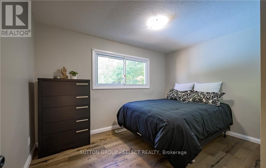 UPPER-6 Kirkton Court, London, ON, N5X 1T2 - 19
