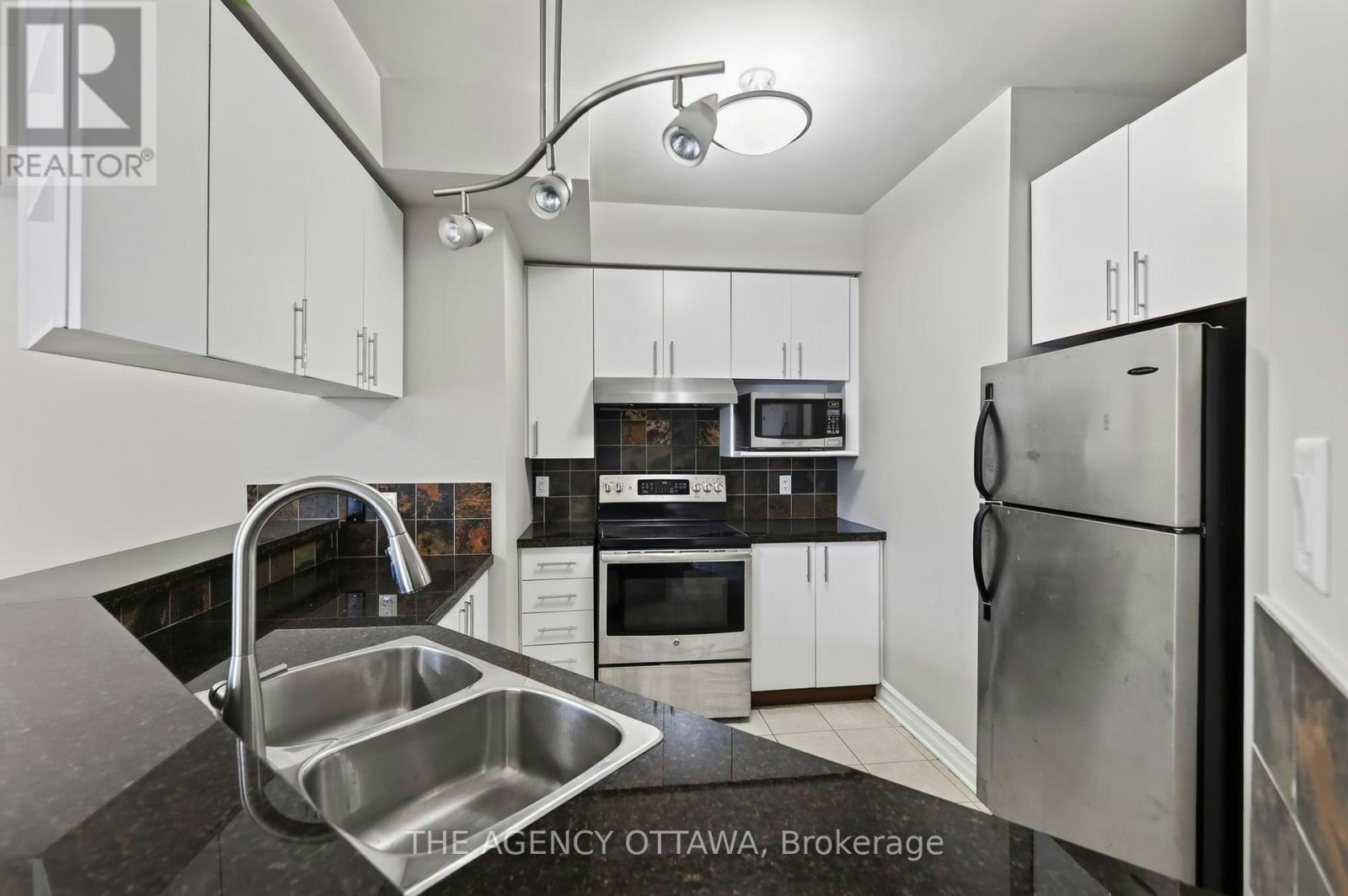 203-711 Churchill Avenue N, Ottawa, ON, K1Z 7J9 - 18