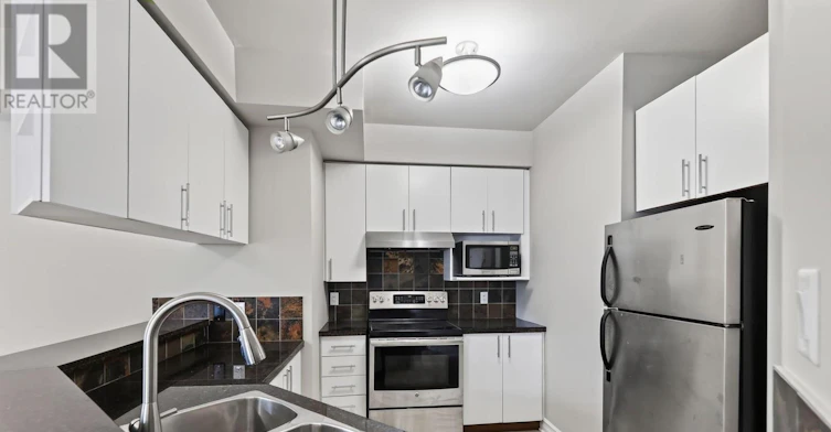 203-711 Churchill Avenue N, Ottawa, ON, K1Z 7J9 - 18