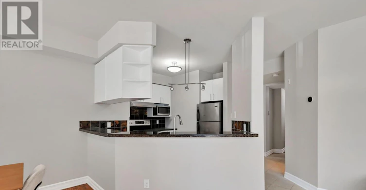 203-711 Churchill Avenue N, Ottawa, ON, K1Z 7J9 - 14