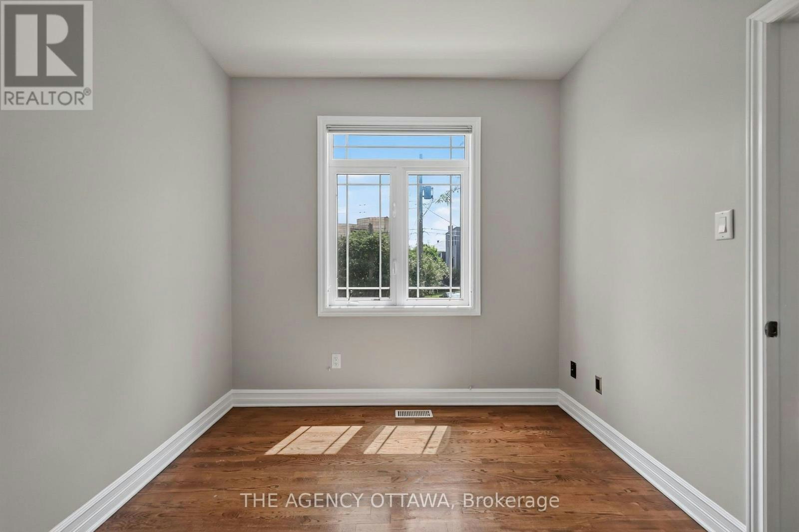 203-711 Churchill Avenue N, Ottawa, ON, K1Z 7J9 - 37