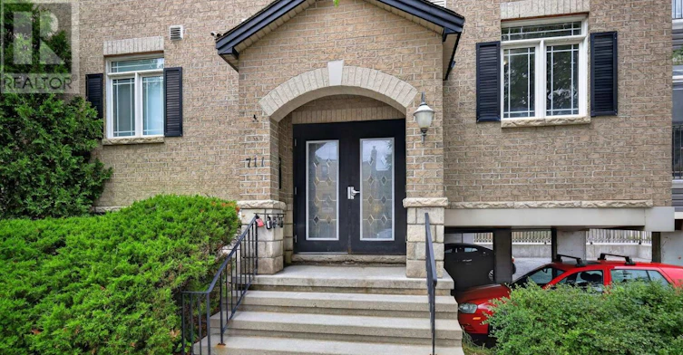 203-711 Churchill Avenue N, Ottawa, ON, K1Z 7J9 - 2