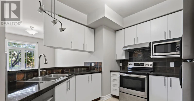 203-711 Churchill Avenue N, Ottawa, ON, K1Z 7J9 - 15