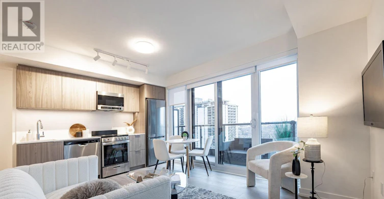 1410-223 Redpath Avenue, Toronto, ON, M4P 0E8 - 2
