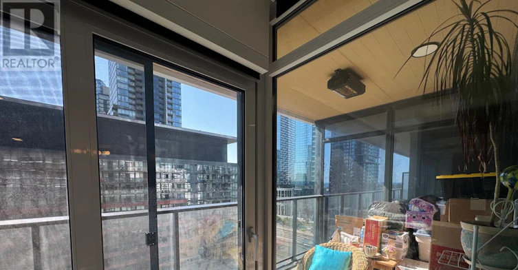 1602-3 Concord Cityplace Way, Toronto, ON, M5V 0X4 - 6