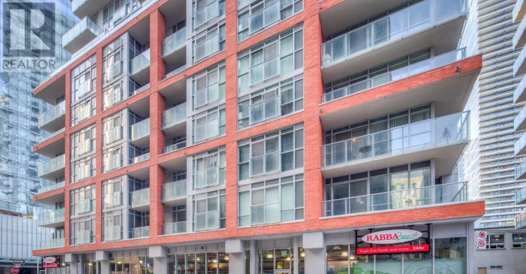 2106-126 Simcoe Street, Toronto, ON, M5H 4E6 - 3