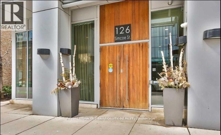 2106-126 Simcoe Street, Toronto, ON, M5H 4E6 - 5