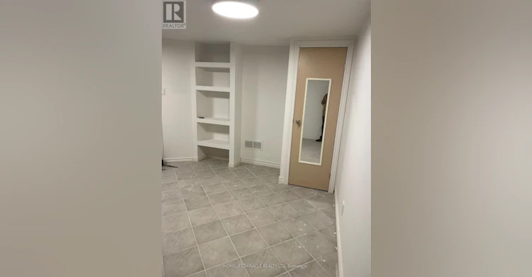 26 Anola Place, Toronto, ON, M1K 4W7 - 3