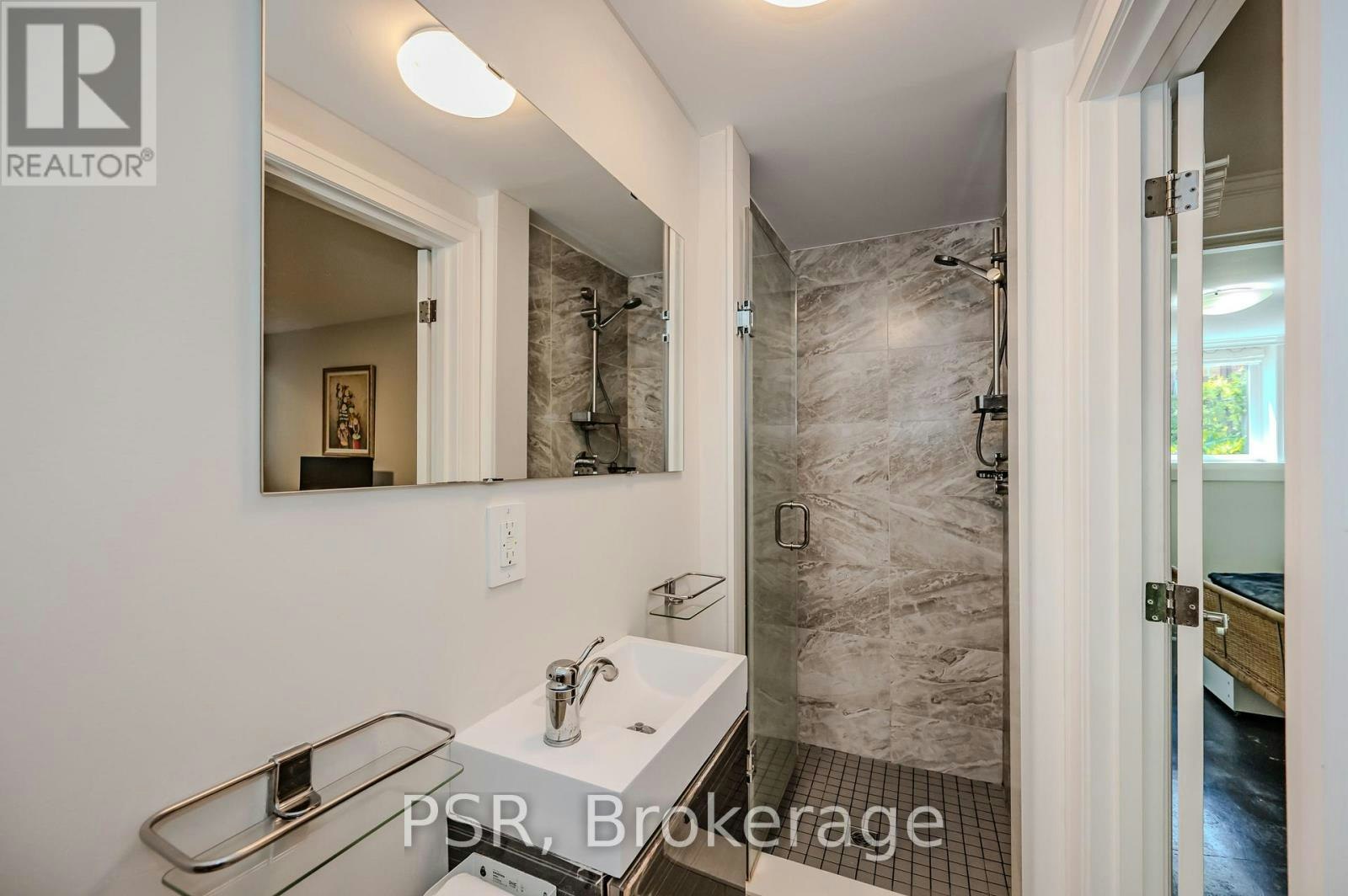 LOWER A-76 Thirty Fifth Street N, Toronto, ON, M8W 3K4 - 11