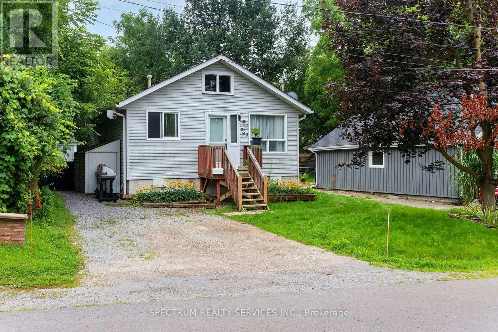 229 Pine Beach Drive, Georgina, ON, L4P 2V7