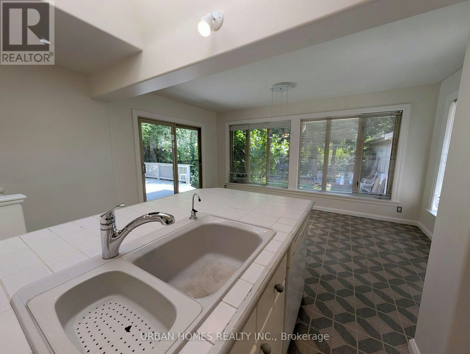 380 Mill Street, Richmond Hill, ON, L4C 4B9 - 8