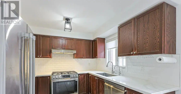 24 Smith Street, Bradford West Gwillimbury, ON, L3Z 3C9 - 4