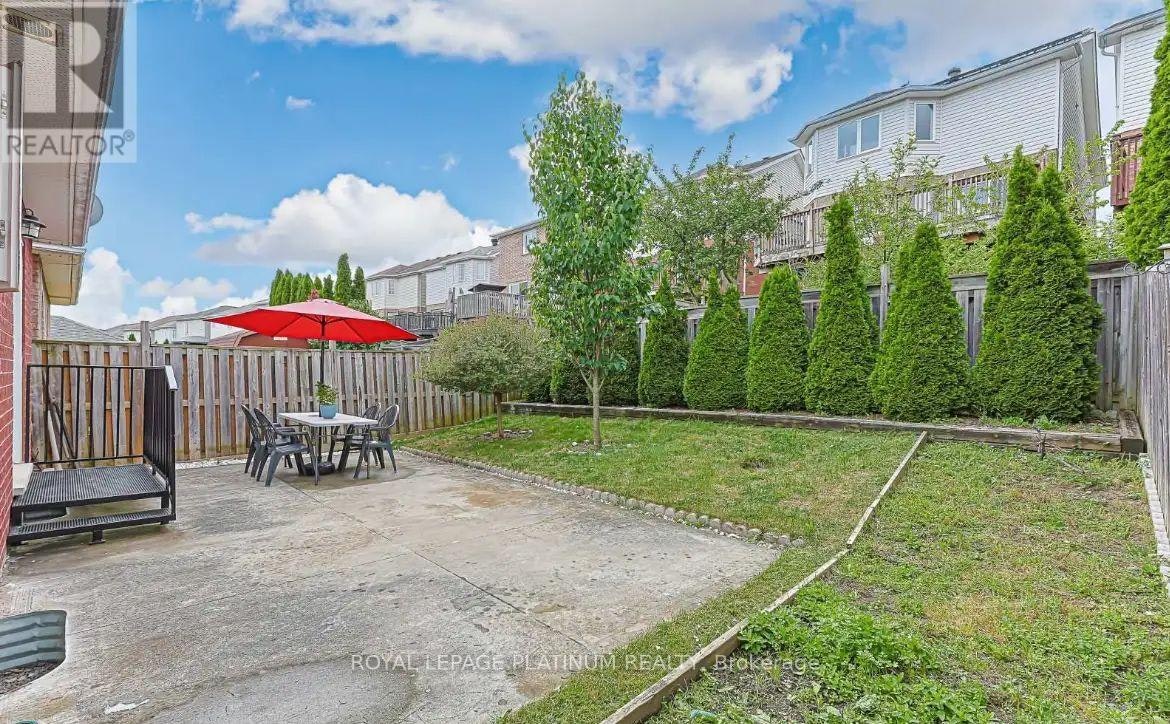 24 Smith Street, Bradford West Gwillimbury, ON, L3Z 3C9 - 11