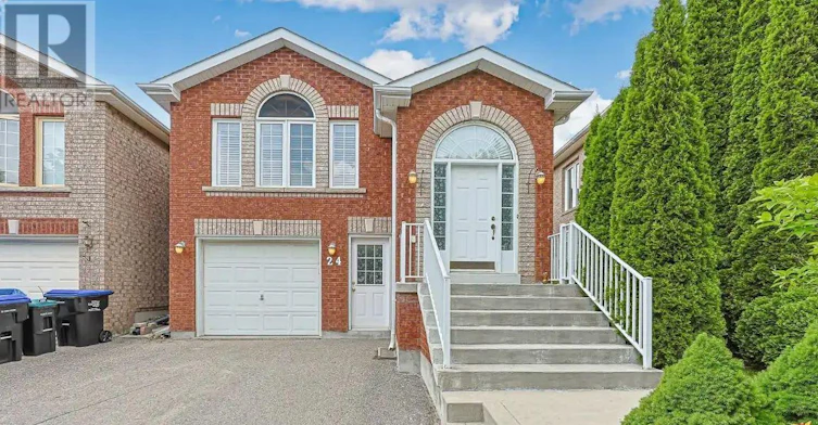 24 Smith Street, Bradford West Gwillimbury, ON, L3Z 3C9