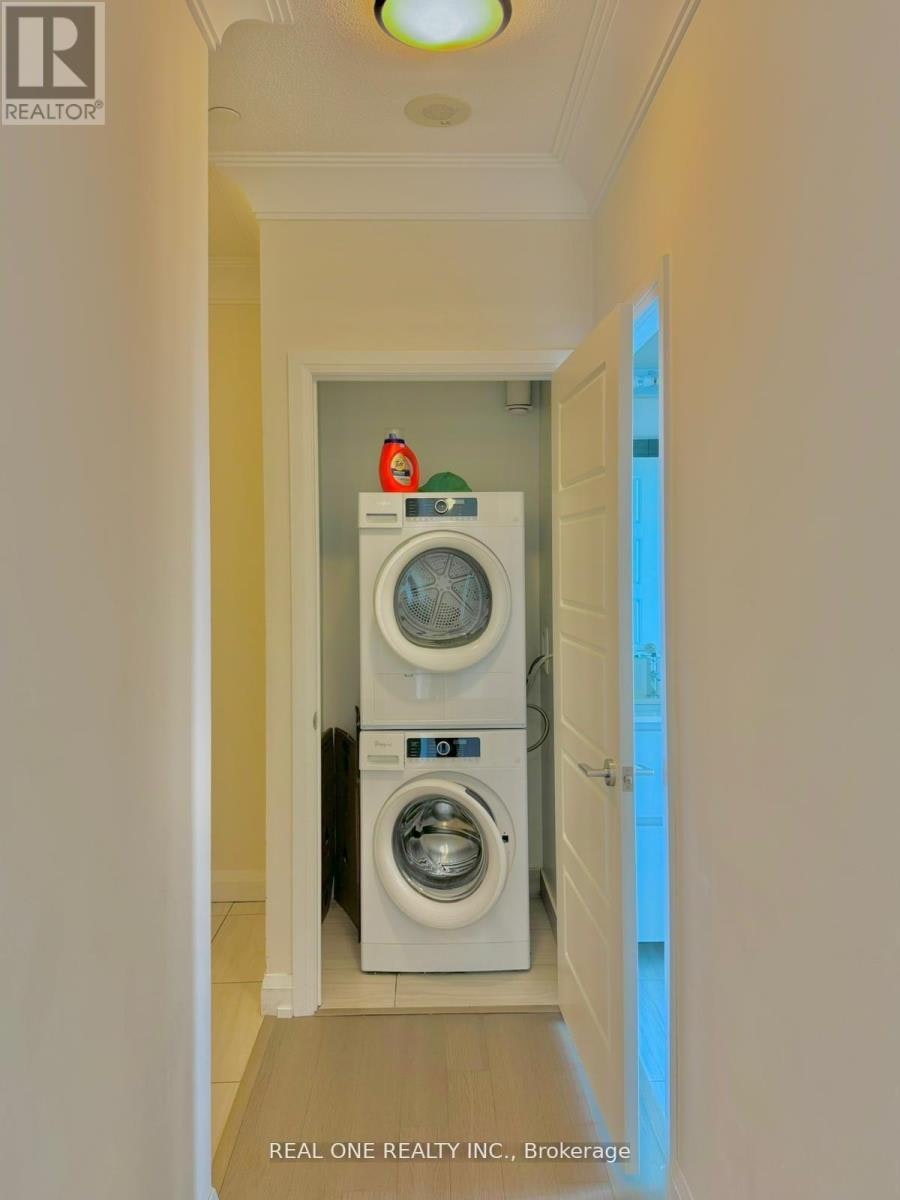 RG22-25 Water Walk Drive, Markham, ON, L6G 0G3 - 13