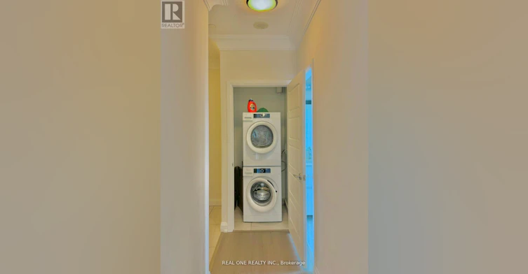 RG22-25 Water Walk Drive, Markham, ON, L6G 0G3 - 13
