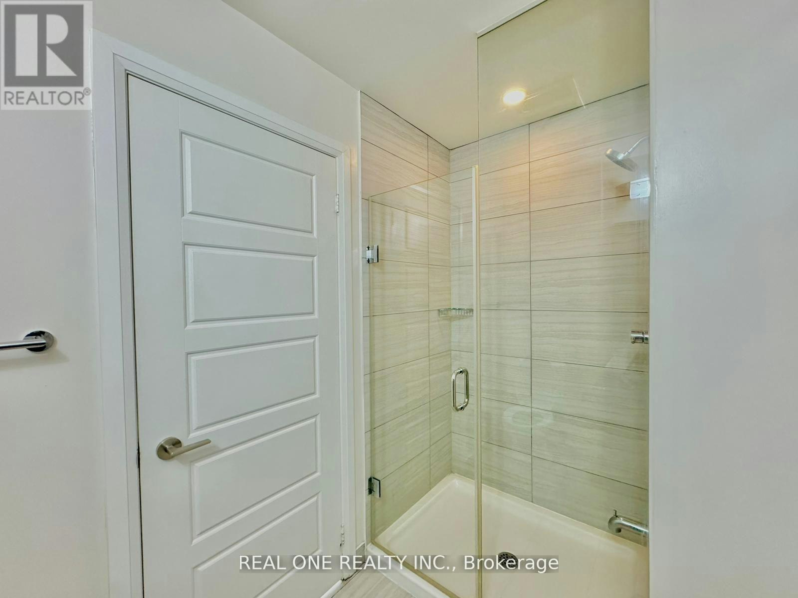 RG22-25 Water Walk Drive, Markham, ON, L6G 0G3 - 15