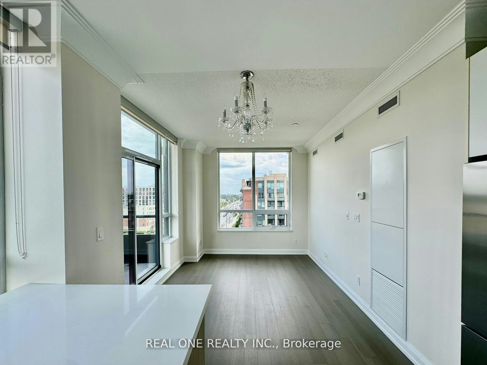 RG22-25 Water Walk Drive, Markham, ON, L6G 0G3 - 6