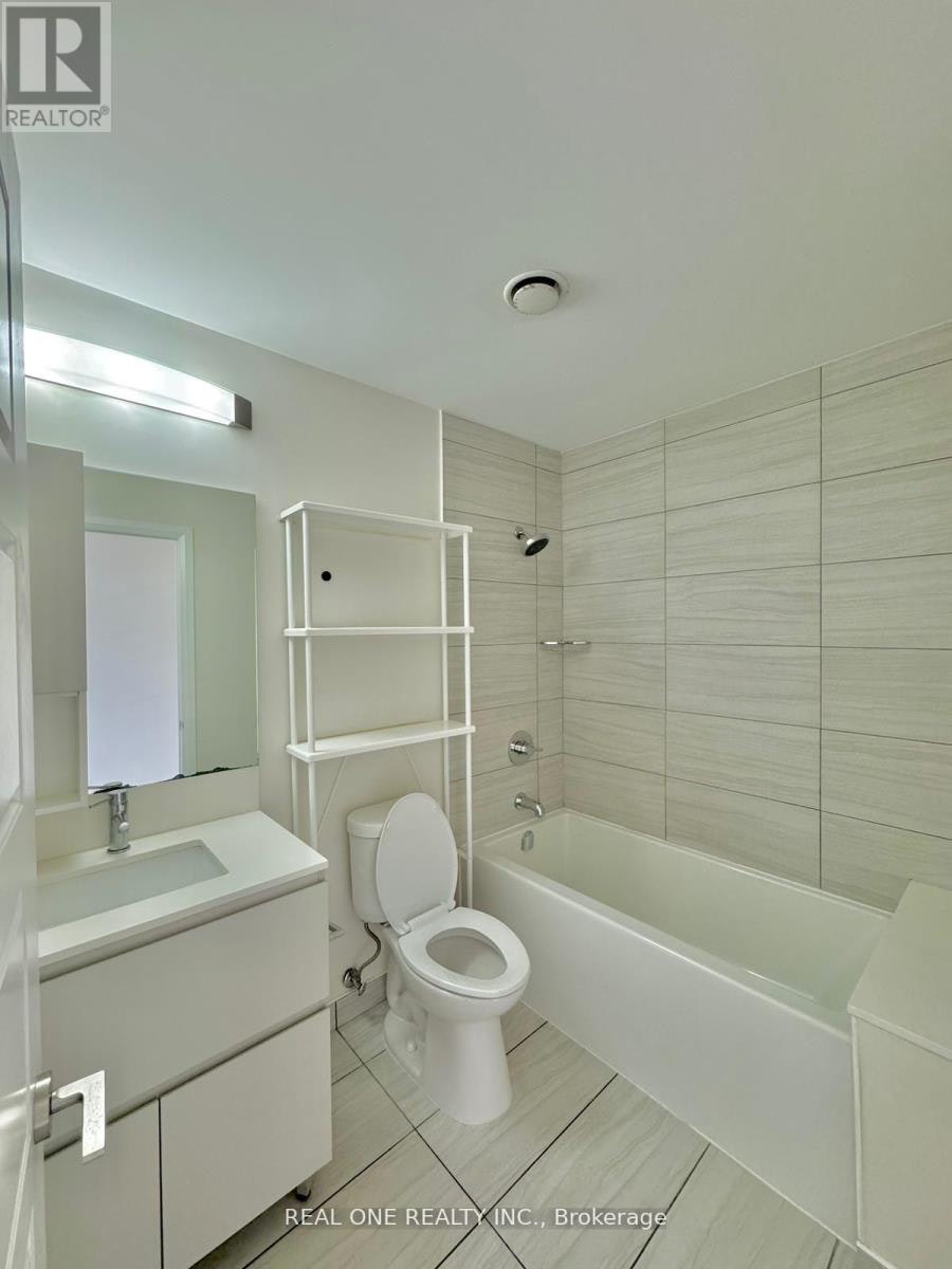 RG22-25 Water Walk Drive, Markham, ON, L6G 0G3 - 16