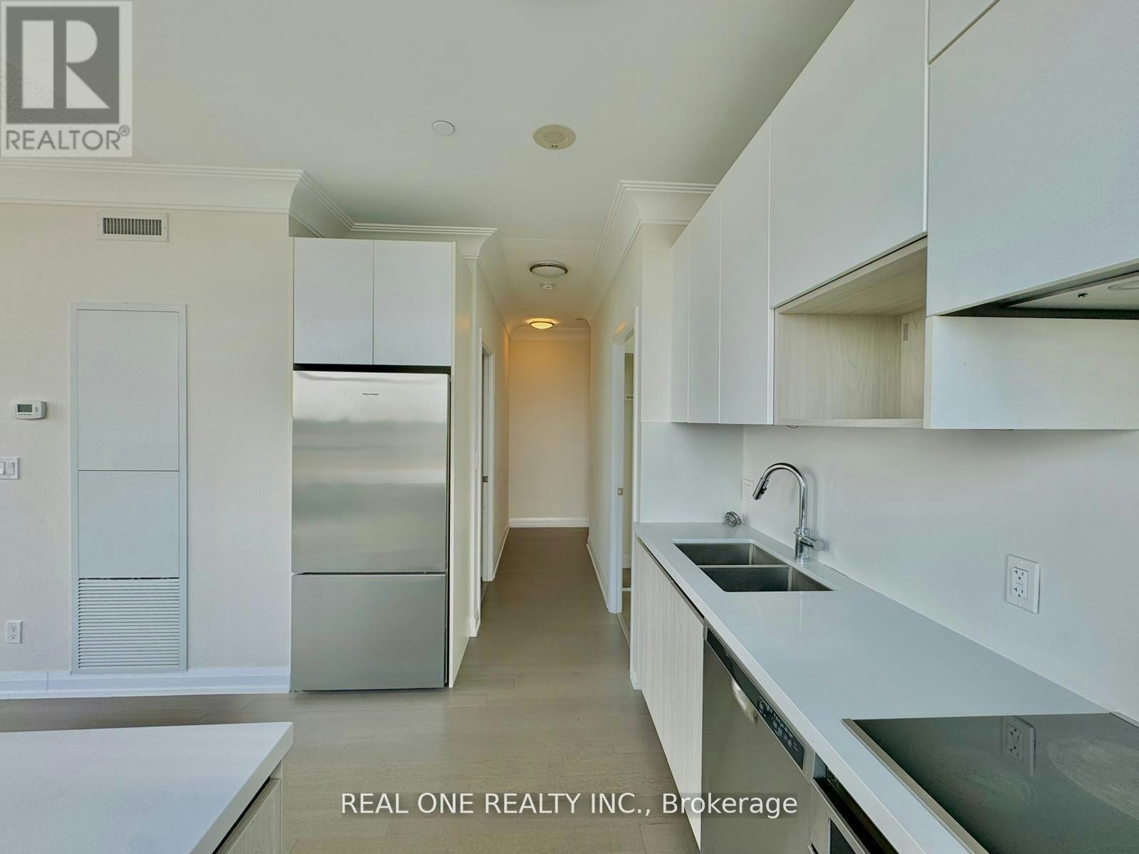 RG22-25 Water Walk Drive, Markham, ON, L6G 0G3 - 5