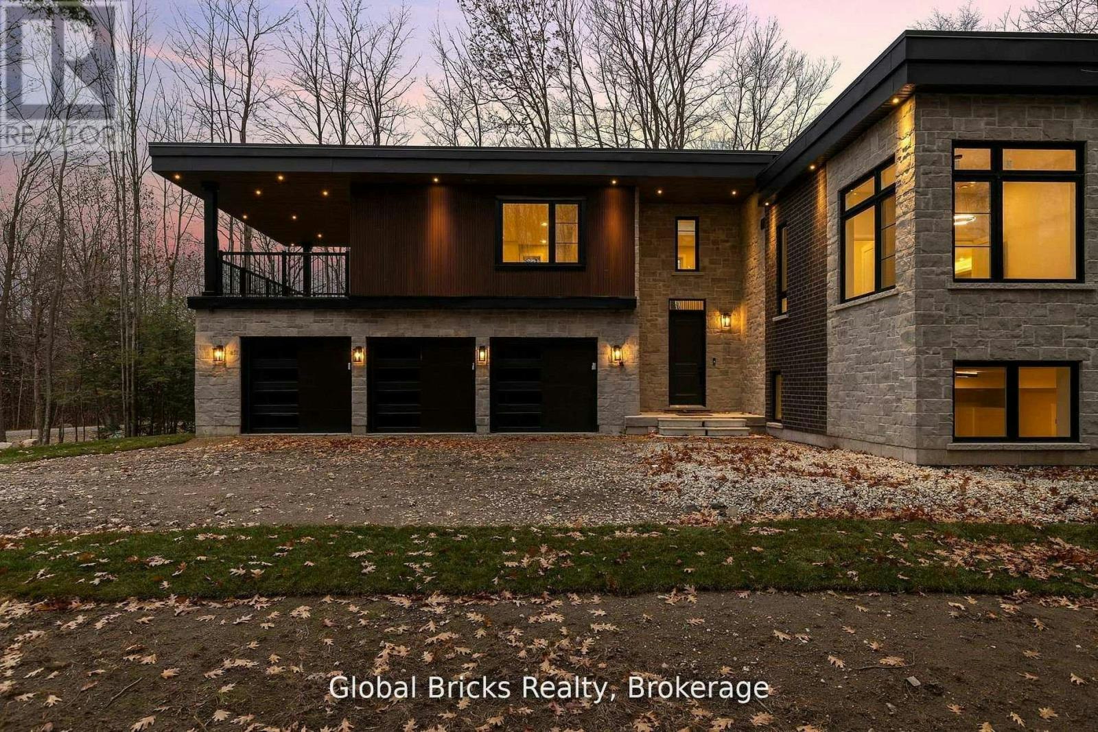 17 Staglir Drive, Tiny, ON, L9M 0H2