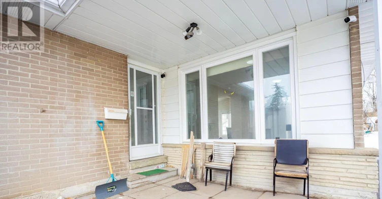 60 Centre Street, Brampton, ON, L6W 2X8 - 3