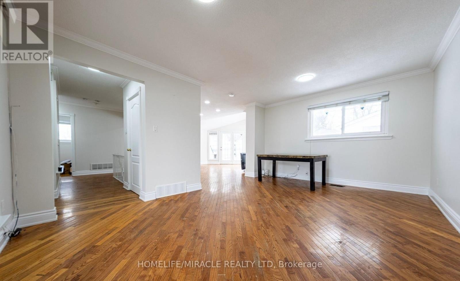 60 Centre Street, Brampton, ON, L6W 2X8 - 5