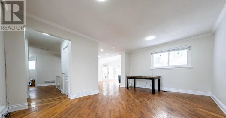 60 Centre Street, Brampton, ON, L6W 2X8 - 5
