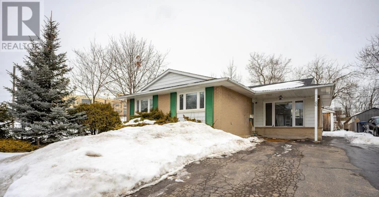60 Centre Street, Brampton, ON, L6W 2X8 - 2