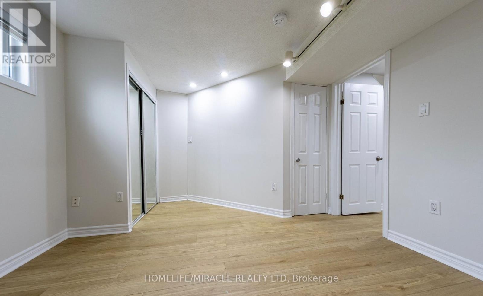 60 Centre Street, Brampton, ON, L6W 2X8 - 26